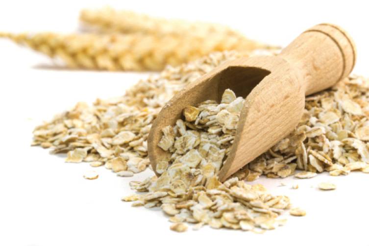 Aveia: O tipo de fibra deste alimento ajuda na saúde do coração e no controle do peso e do colesterol.