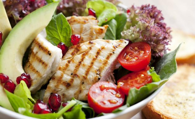 Dieta Japonesa: proteína e muita salada