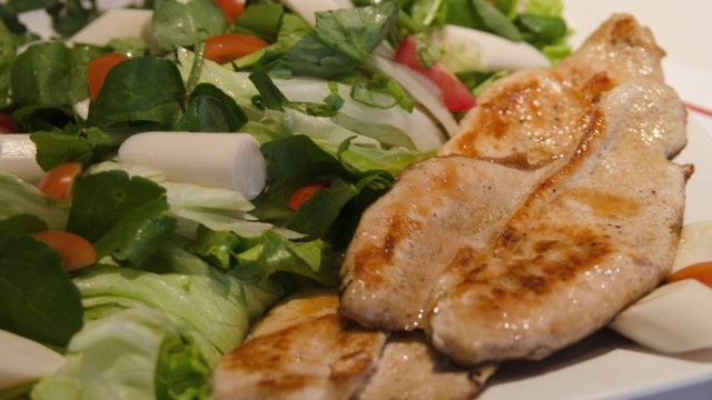 Essa dieta possibilita emagrecer para sempre e sem o famoso efeito sanfona. É uma dieta à base de proteínas boas e pode ser usada também como uma dieta de emergência, para quem deseja perder peso em poucos dias.