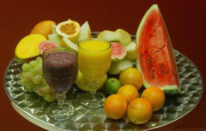 É a dieta mais famosa entre as celebridades. O objetivo é alcançar o equilíbrio nutricional e energético, desintoxicar o organismo e suprir o corpo com as proteínas e substâncias deficitárias.
