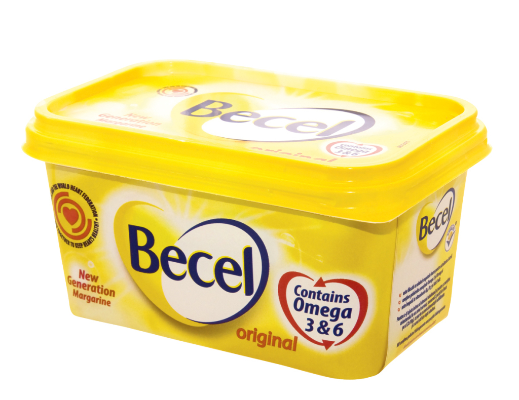Não esqueça jamais: açúcar refinado e margarina são os dois maiores venenos que existem. Manteiga e leite de vaca também devem se cortados. Produtos industrializados nem pensar. E muito menos álcool.
