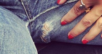 Como remendar calça jeans rasgada sem ir na costureira! Veja:
